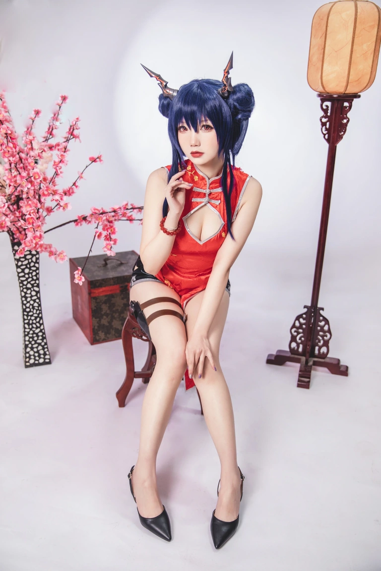 雪晴Astra《写真Vol.14 明日方舟 陈 旗袍》主题写真：18张全套美图
