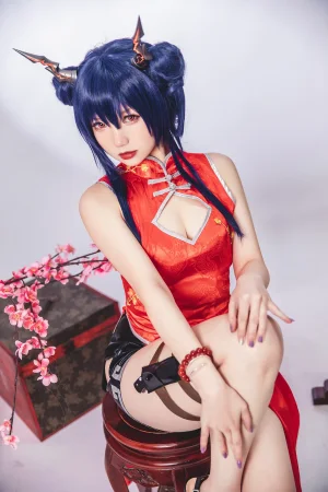 雪晴Astra《写真Vol.14 明日方舟 陈 旗袍》主题写真：18张全套美图