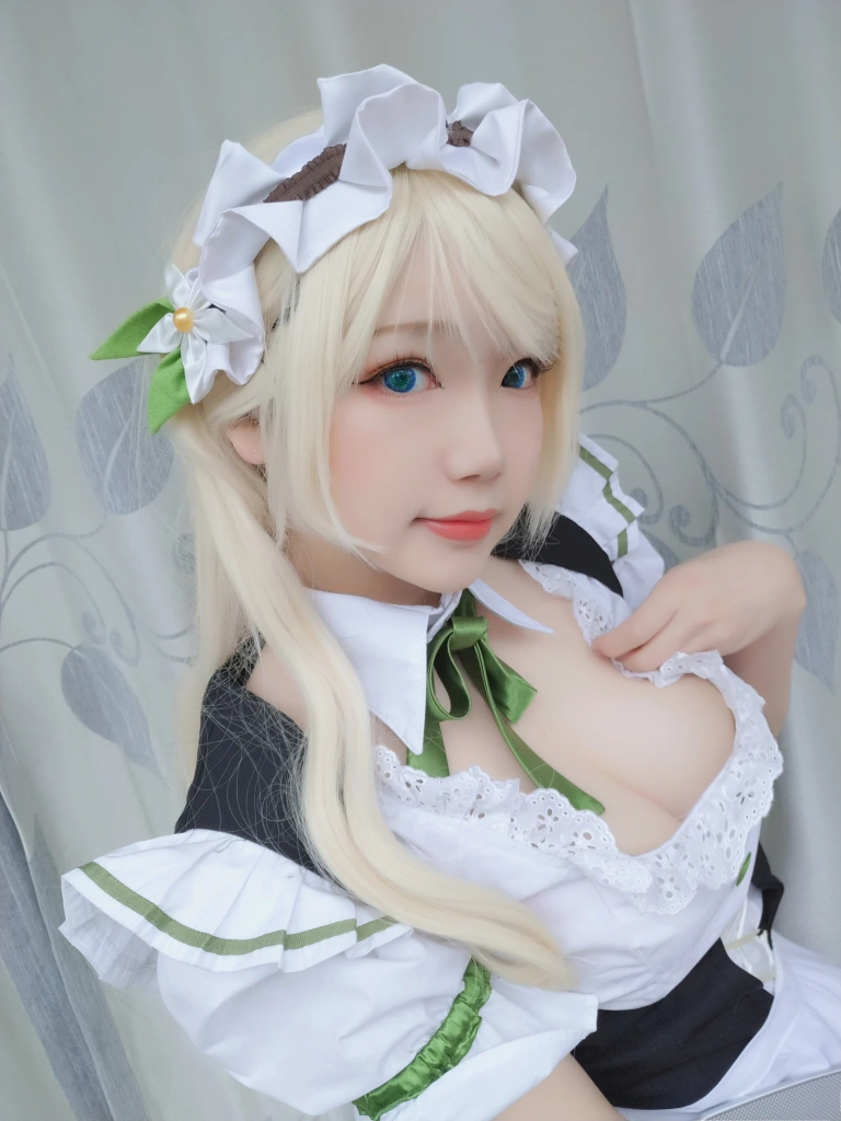 雪晴Astra《自撮りVol.15 Grainne Draser 女仆》主题写真：49张全套美图