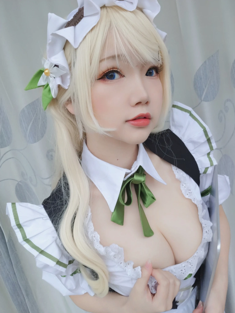 雪晴Astra《自撮りVol.15 Grainne Draser 女仆》主题写真：49张全套美图