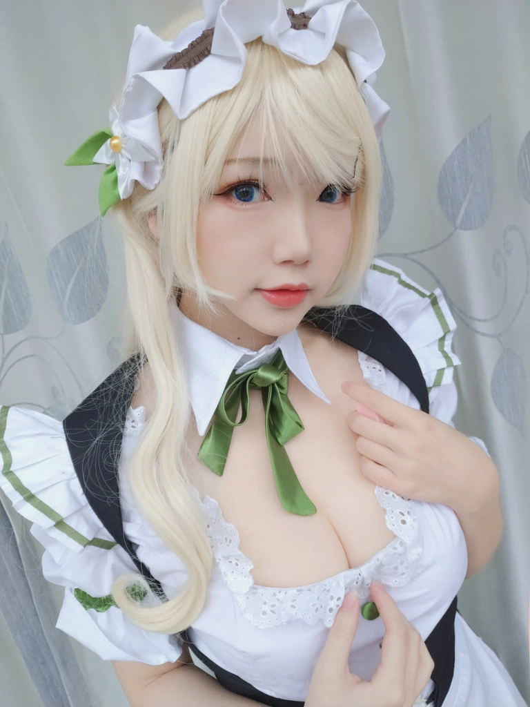 雪晴Astra《自撮りVol.15 Grainne Draser 女仆》主题写真：49张全套美图