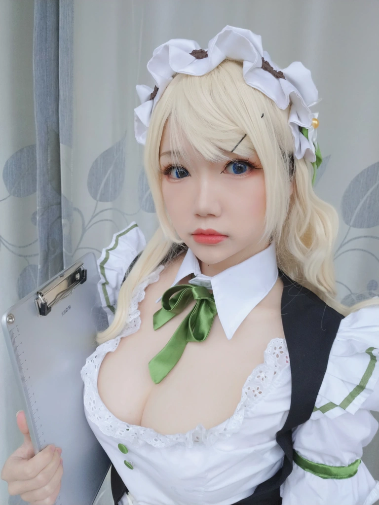 雪晴Astra《自撮りVol.15 Grainne Draser 女仆》主题写真：49张全套美图
