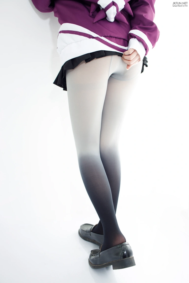 雪晴Astra《写真Vol.17（JKFUN-004）SSSS.GRIDMAN 新条茜》主题写真：124张全套美图，含1个视频