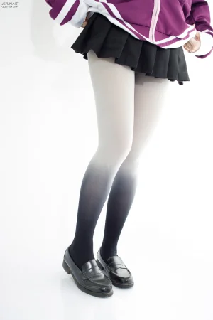 雪晴Astra《写真Vol.17（JKFUN-004）SSSS.GRIDMAN 新条茜》主题写真：124张全套美图，含1个视频