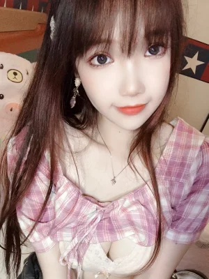 雪晴Astra《自撮りVol.18 彼女的日常》主题写真：127张全套美图，含13个视频