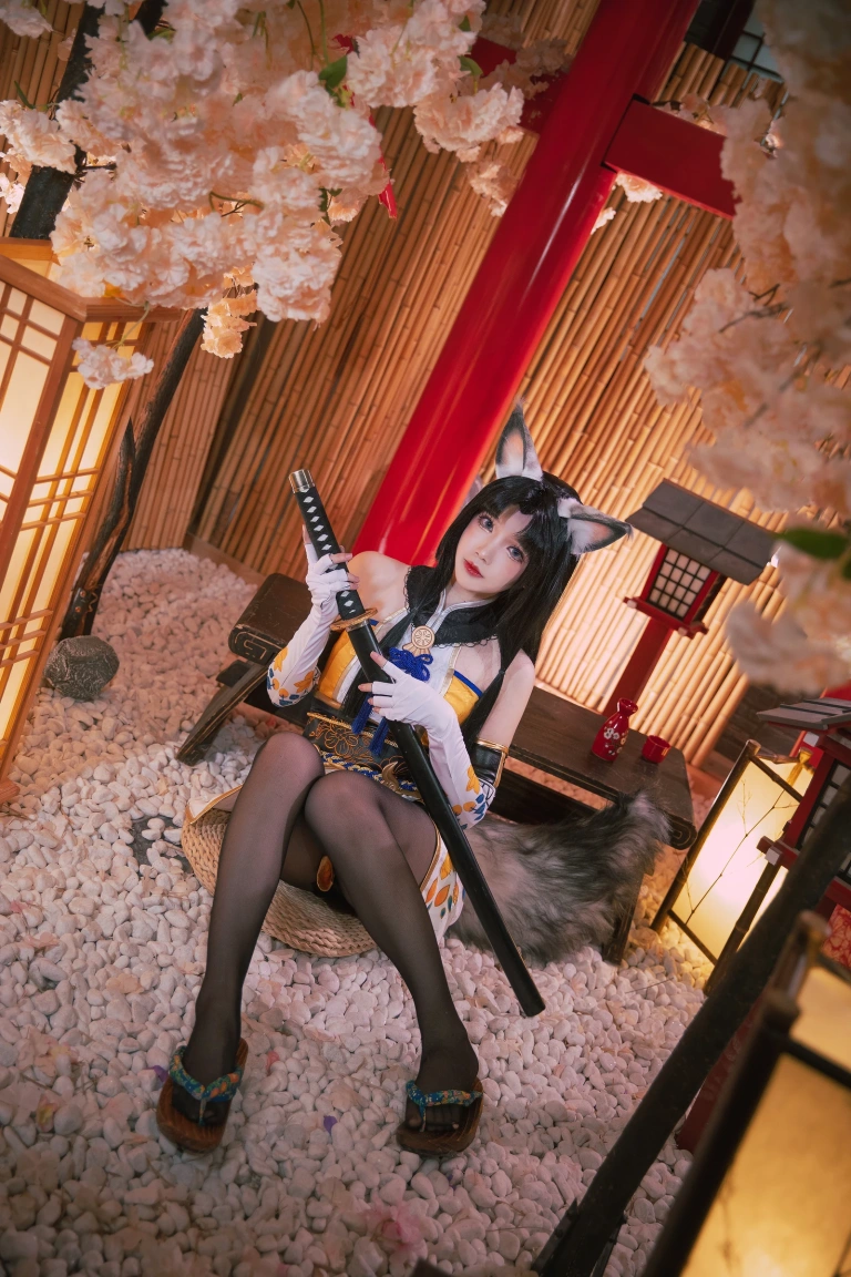雪晴Astra《永劫无间 黑胡桃》主题写真：12张全套美图