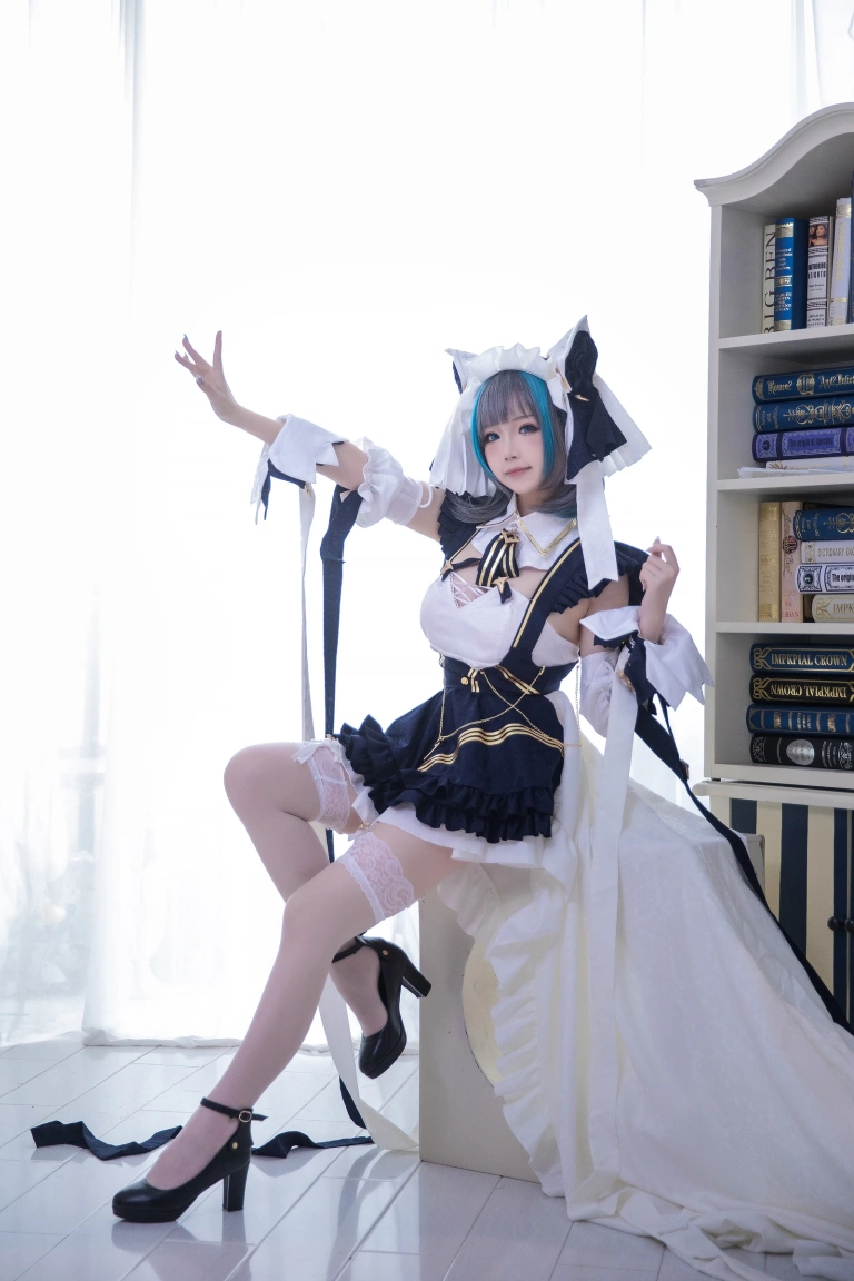 雪晴Astra《Azure Lane 柴郡》主题写真：18张全套美图
