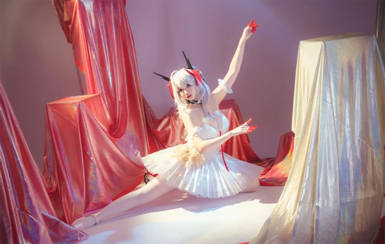 雪晴Astra《明日方舟 W芭蕾》主题写真：80张全套美图