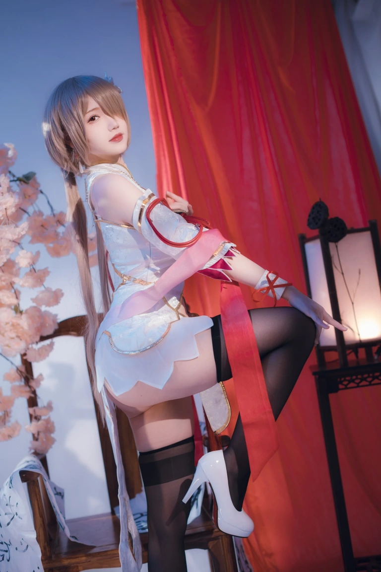 雪晴Astra《崩坏3 丽塔·浣溪沙旗袍》主题写真：56张全套美图