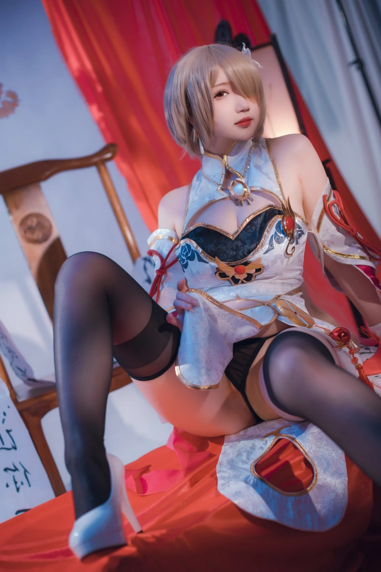 雪晴Astra《崩坏3 丽塔·浣溪沙旗袍》主题写真：56张全套美图