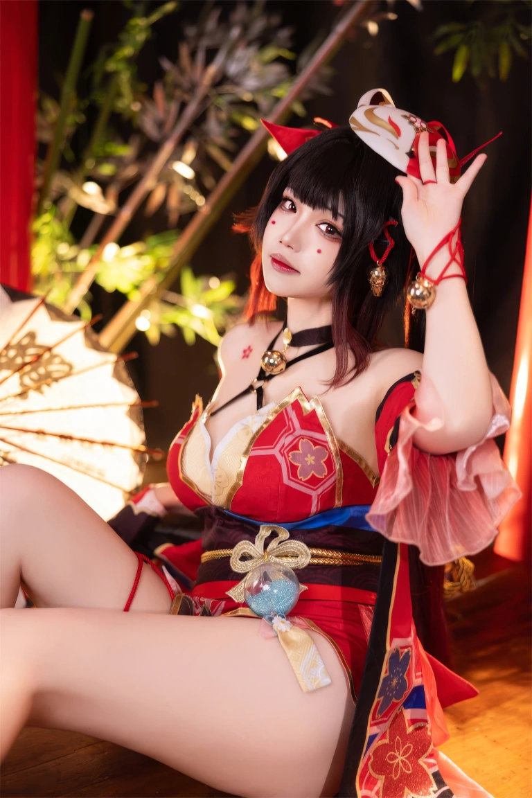 雪晴Astra《崩坏 星穹铁道 花火》主题写真：78张全套美图，含3个视频