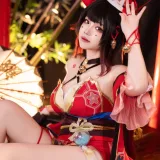 雪晴Astra《崩坏 星穹铁道 花火》主题写真：78张全套美图，含3个视频