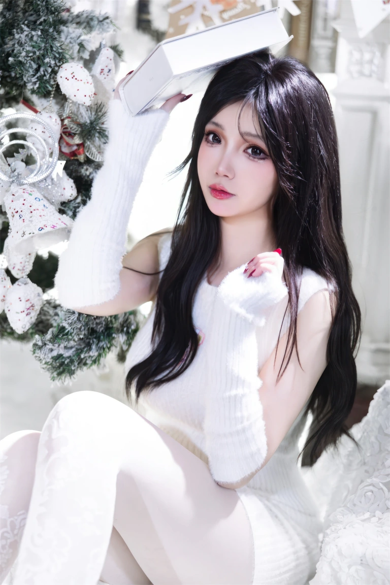 雪晴Astra《圣诞节 白雪》主题写真：123张全套美图，含2个视频