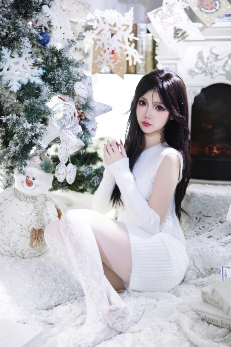 雪晴Astra《圣诞节 白雪》主题写真：123张全套美图，含2个视频