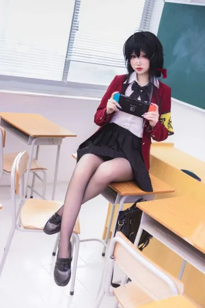 雪晴Astra《碧蓝航线 大凤 风纪委员》主题写真：80张全套美图