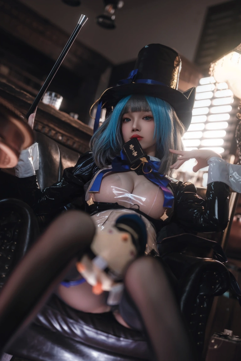 雪晴Astra《2024万圣节 柴郡魔术师》主题写真：60张全套美图，含1个视频