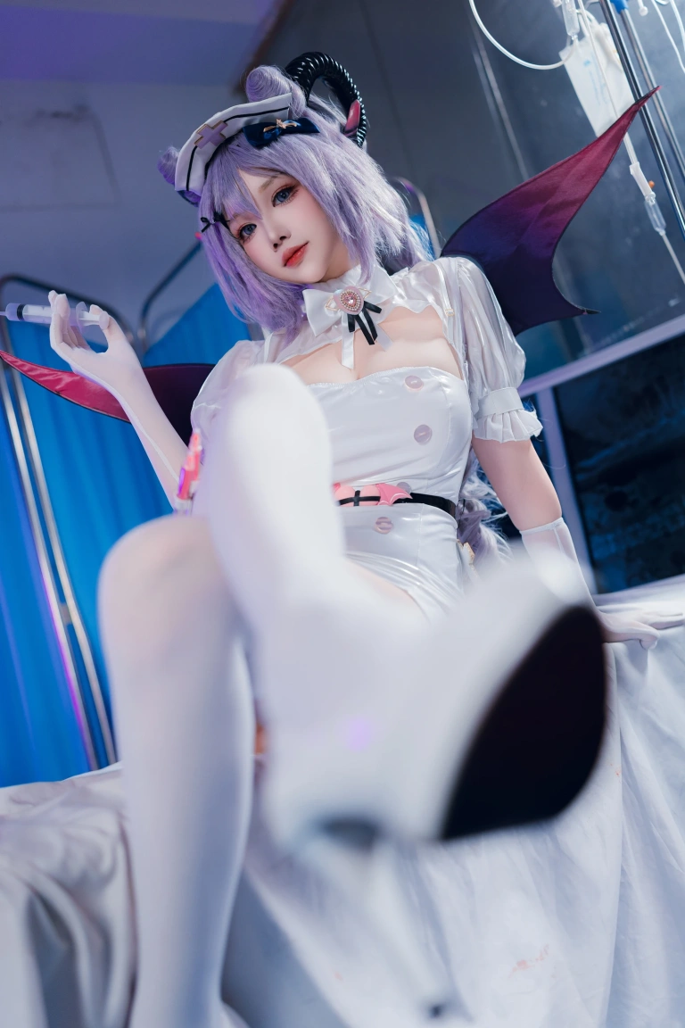 雪晴Astra《2024万圣节 护士刻晴》主题写真：66张全套美图，含4个视频