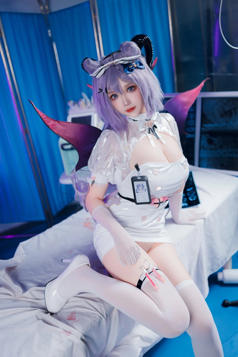 雪晴Astra《2024万圣节 护士刻晴》主题写真：66张全套美图，含4个视频