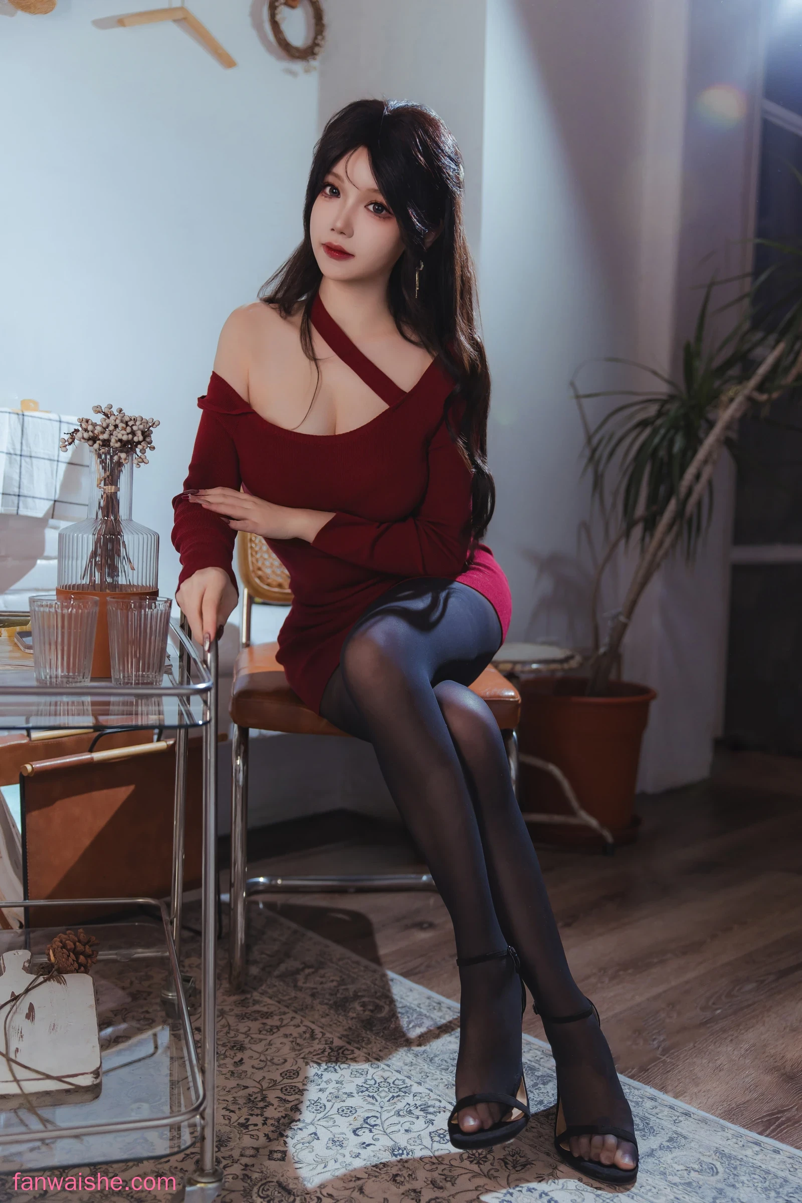 雪晴Astra 雪晴Astra NO.80 - 红裙黑丝小娇妻