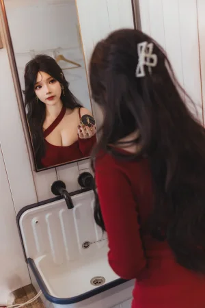 雪晴Astra《红裙黑丝小娇妻》主题写真：65张全套美图，含2个视频