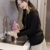 雪晴Astra《邻家姐姐西装半身裙》主题写真：90张全套美图，含3个视频