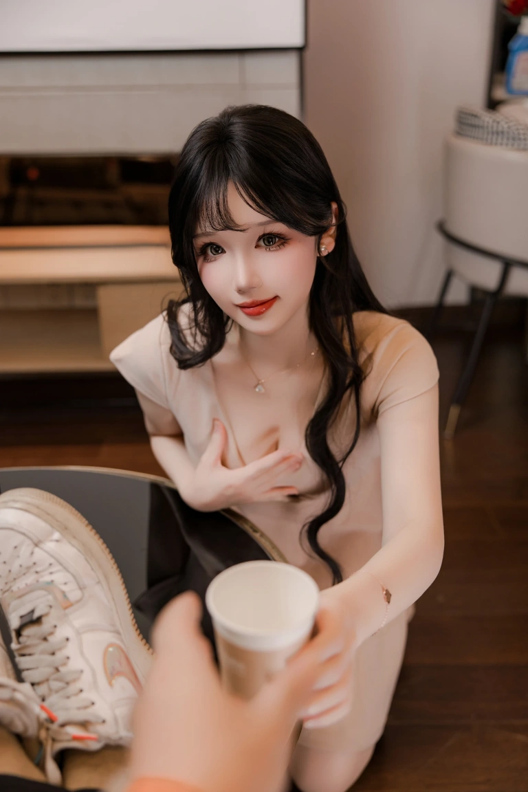 雪晴Astra《洗浴店 杏色工作服A字裙》主题写真：86张全套美图，含1个视频