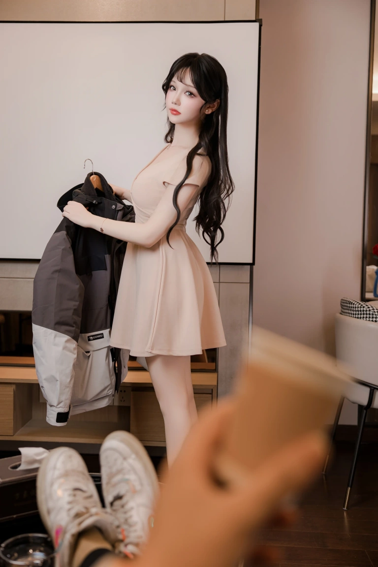 雪晴Astra《洗浴店 杏色工作服A字裙》主题写真：86张全套美图，含1个视频