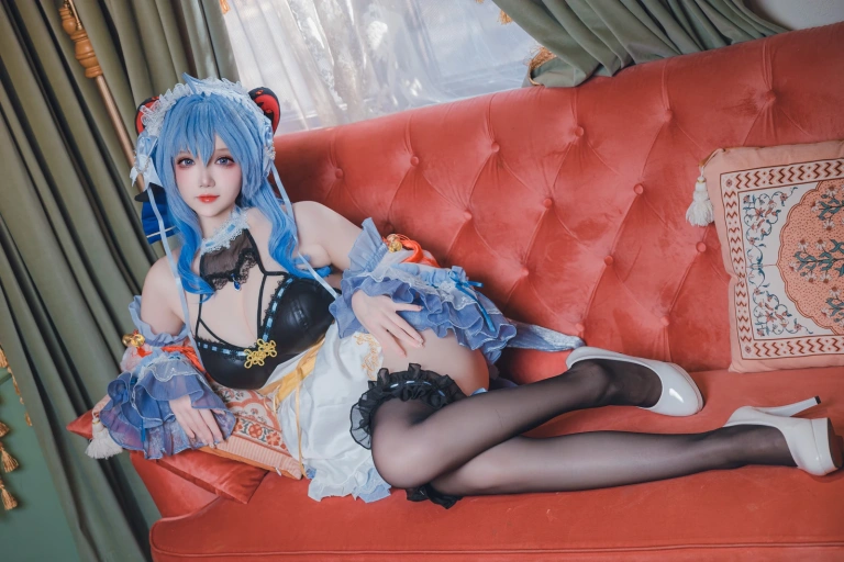 雪晴Astra《甘雨 女仆》主题写真：31张全套美图，含1个视频