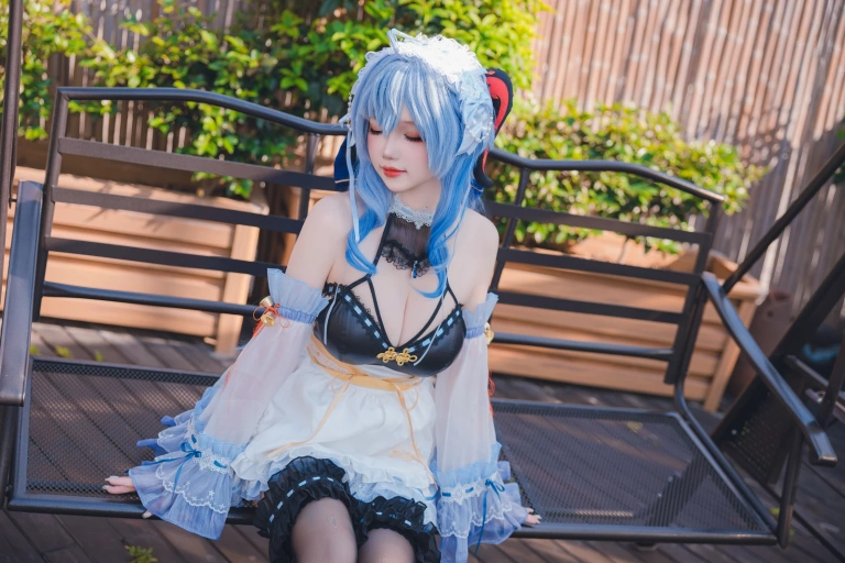 雪晴Astra《甘雨 女仆》主题写真：31张全套美图，含1个视频