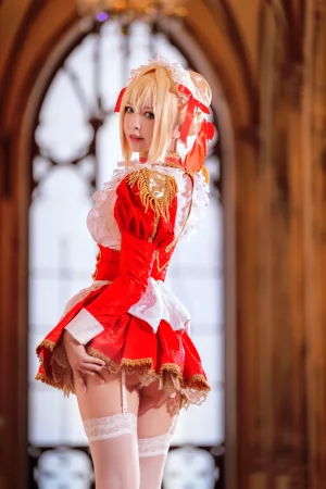 半半子 BANBANKO《Claudius Maid ネロ・クラウディウス》主题写真：43张全套美图