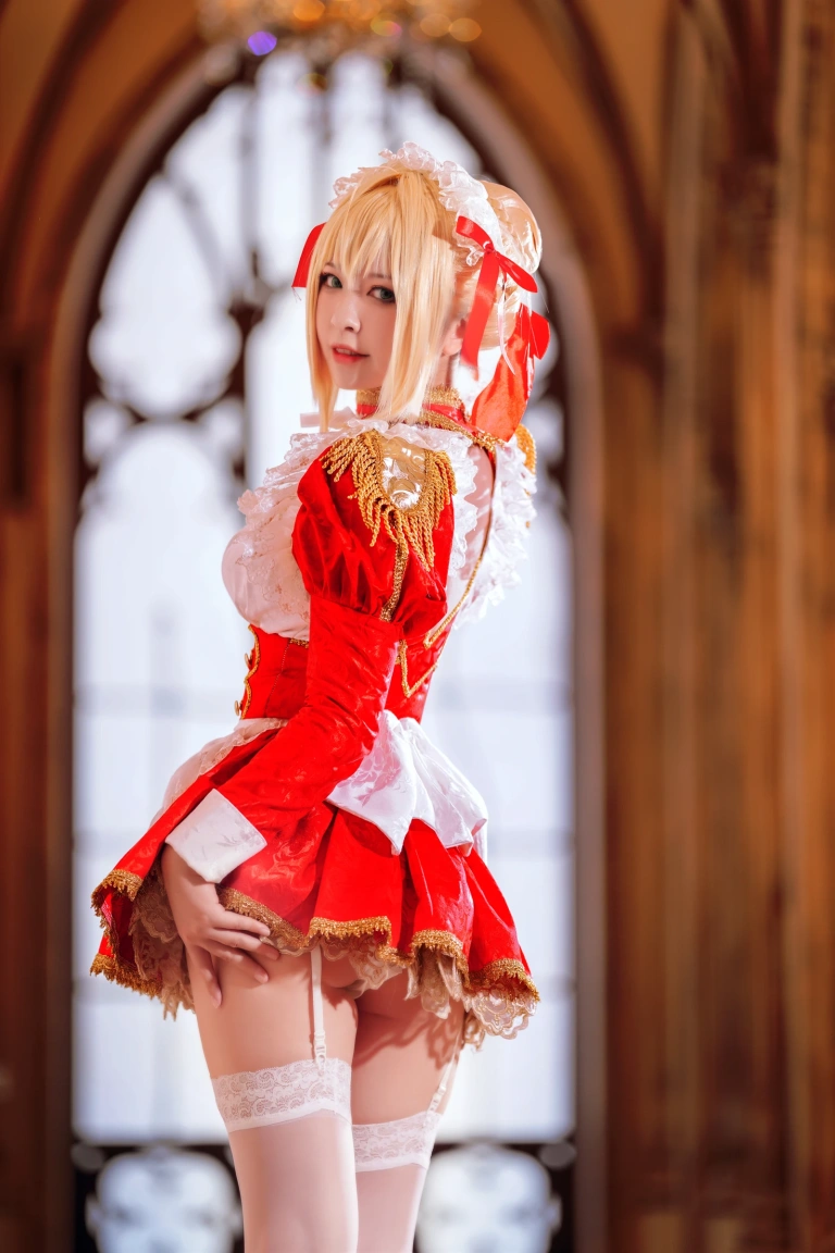半半子 BANBANKO《Claudius Maid ネロ・クラウディウス》主题写真：43张全套美图
