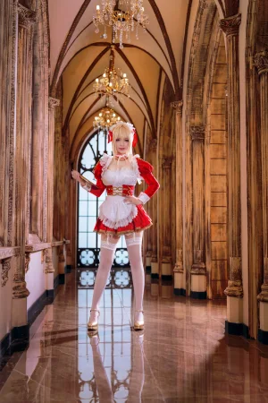 半半子 BANBANKO《Claudius Maid ネロ・クラウディウス》主题写真：43张全套美图