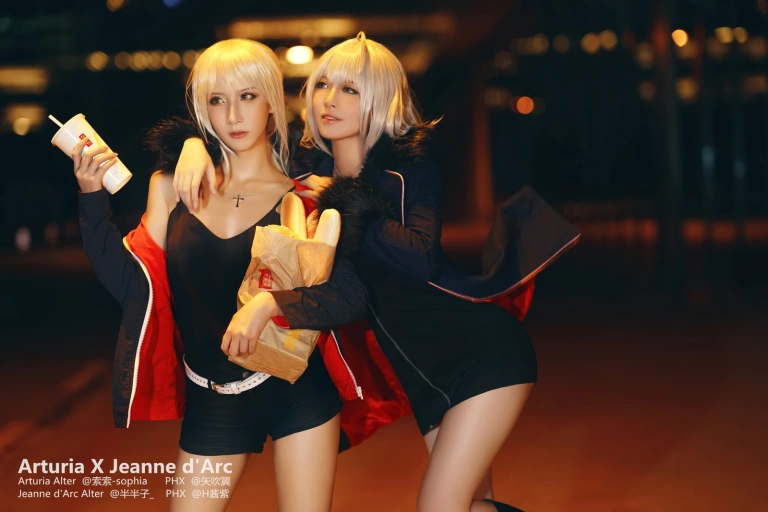 半半子 BANBANKO《Full set Upscaled（&索索sophia）》主题写真：9张全套美图