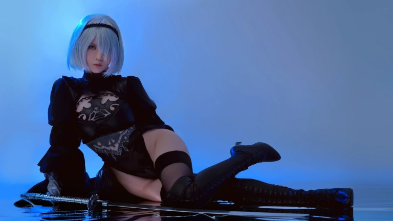 半半子 BANBANKO《Nier：2B》主题写真：50张全套美图