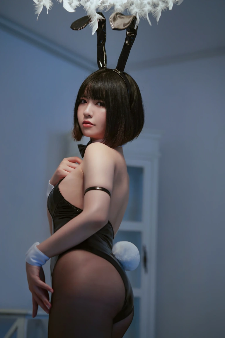 半半子 BANBANKO《バニーガール BUNNY BANBANKO》主题写真：37张全套美图