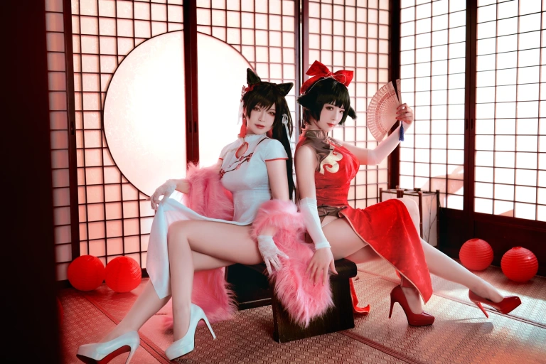 半半子 BANBANKO《愛宕x高雄,チャイナ服（&婉Yue）》主题写真：35张全套美图，含1个视频