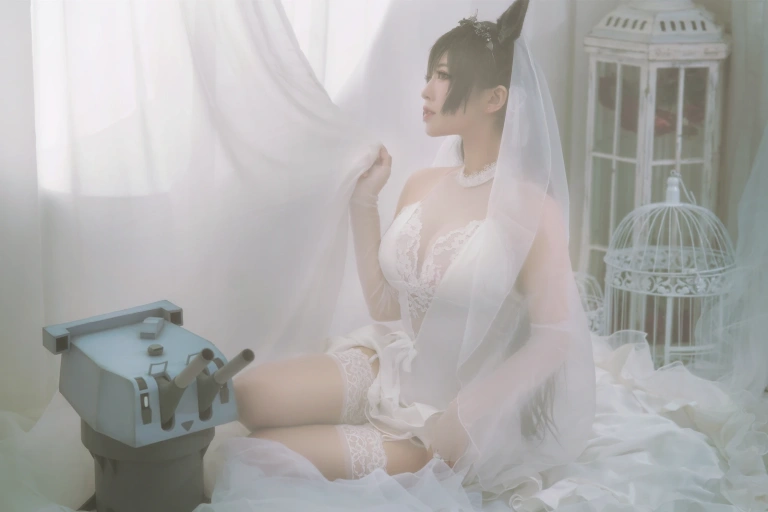 半半子 BANBANKO《愛宕花嫁.白花の誓い》主题写真：29张全套美图，含1个视频