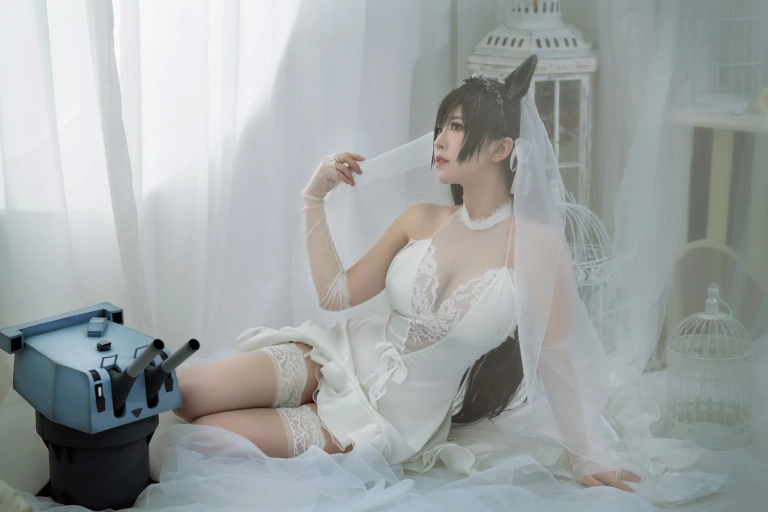 半半子 BANBANKO《愛宕花嫁.白花の誓い》主题写真：29张全套美图，含1个视频