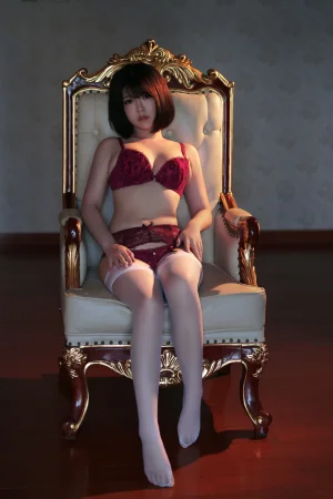 半半子 BANBANKO《赤紅 AKABENI BANBANKO》主题写真：17张全套美图
