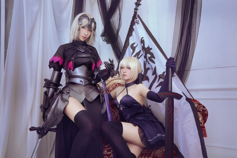 半半子 BANBANKO《黑贞3（&索索sophia）》主题写真：12张全套美图