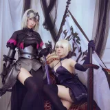半半子 BANBANKO《黑贞3（&索索sophia）》主题写真：12张全套美图