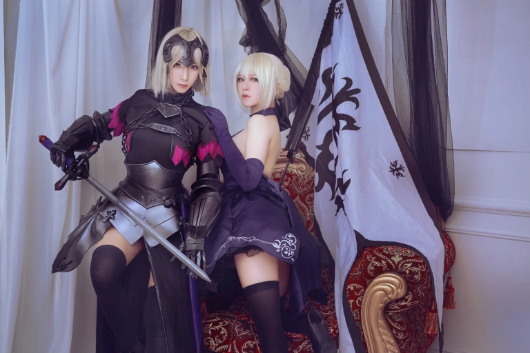 半半子 BANBANKO《黑贞3（&索索sophia）》主题写真：12张全套美图