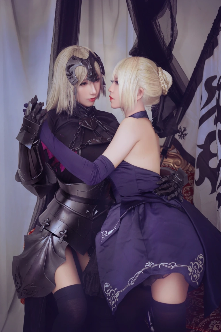 半半子 BANBANKO《黑贞3（&索索sophia）》主题写真：12张全套美图