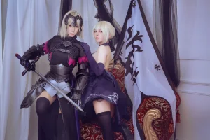 半半子 BANBANKO《黑贞3（&索索sophia）》主题写真：12张全套美图