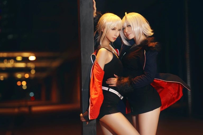 半半子 BANBANKO《黑贞4（&索索sophia）》主题写真：34张全套美图