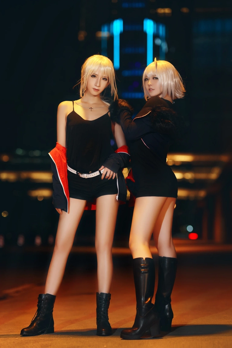半半子 BANBANKO《黑贞4（&索索sophia）》主题写真：34张全套美图