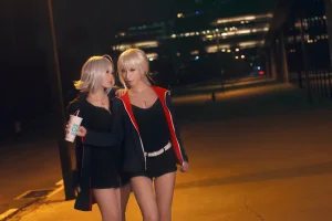半半子 BANBANKO《黑贞4（&索索sophia）》主题写真：34张全套美图