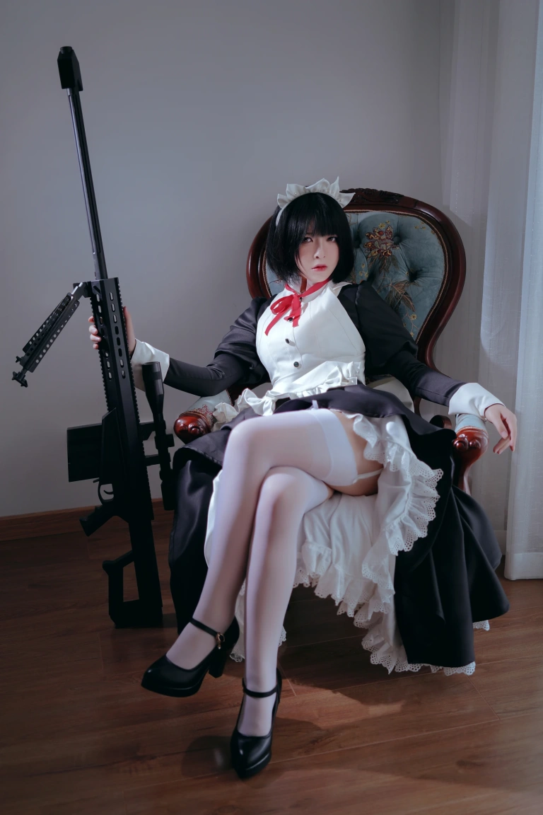 半半子 BANBANKO《嫌パン MAID BANBANKO 女仆》主题写真：60张全套美图，含2个视频