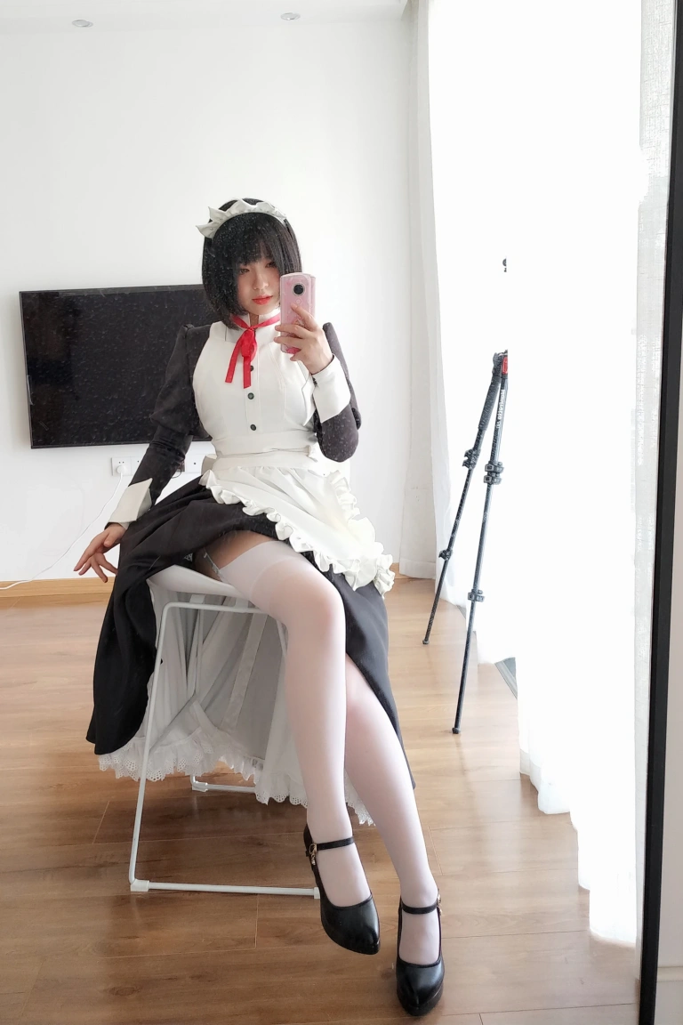 半半子 BANBANKO《嫌パン MAID BANBANKO 女仆》主题写真：60张全套美图，含2个视频