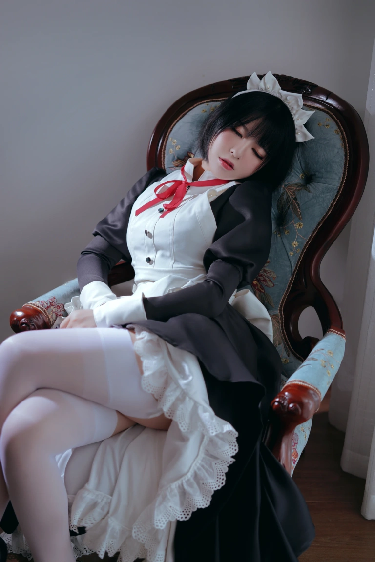 半半子 BANBANKO《嫌パン MAID BANBANKO 女仆》主题写真：60张全套美图，含2个视频